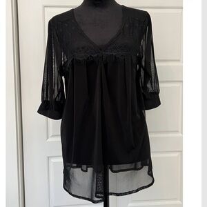 Eden & Olivia Black Sheer Lace Blouse